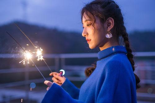 烟花易冷前尘不渡,一场穿越时空的悲欢离合